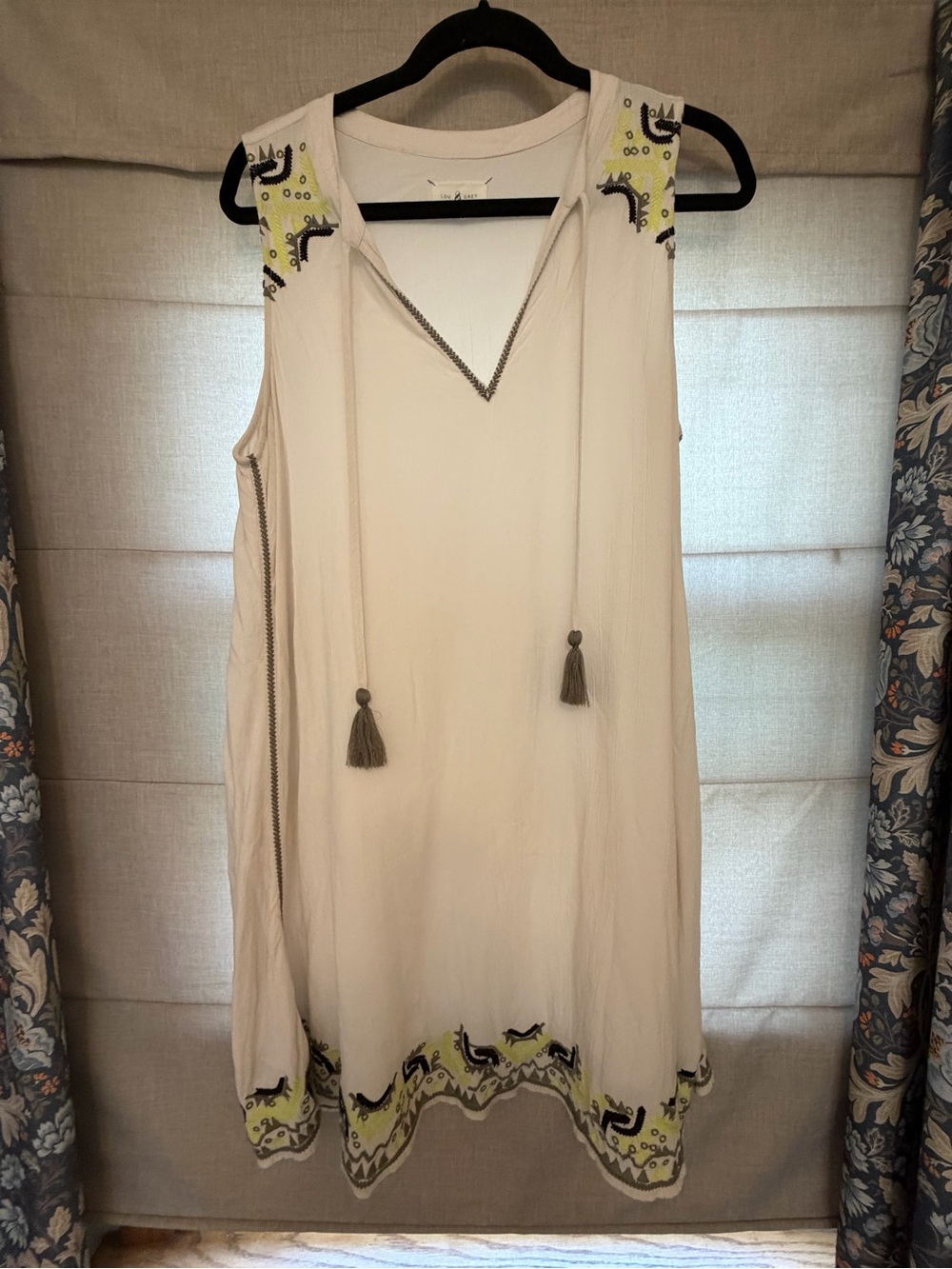 Lou & Grey Cream Sleeveless Embroidered Tassel Tunic